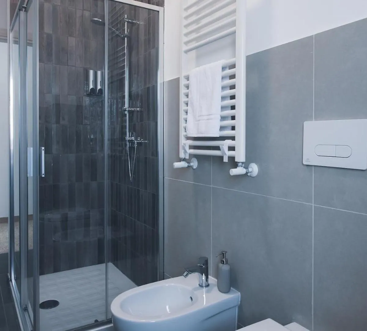 La Casa Tra I Monumenti Apartment Naples