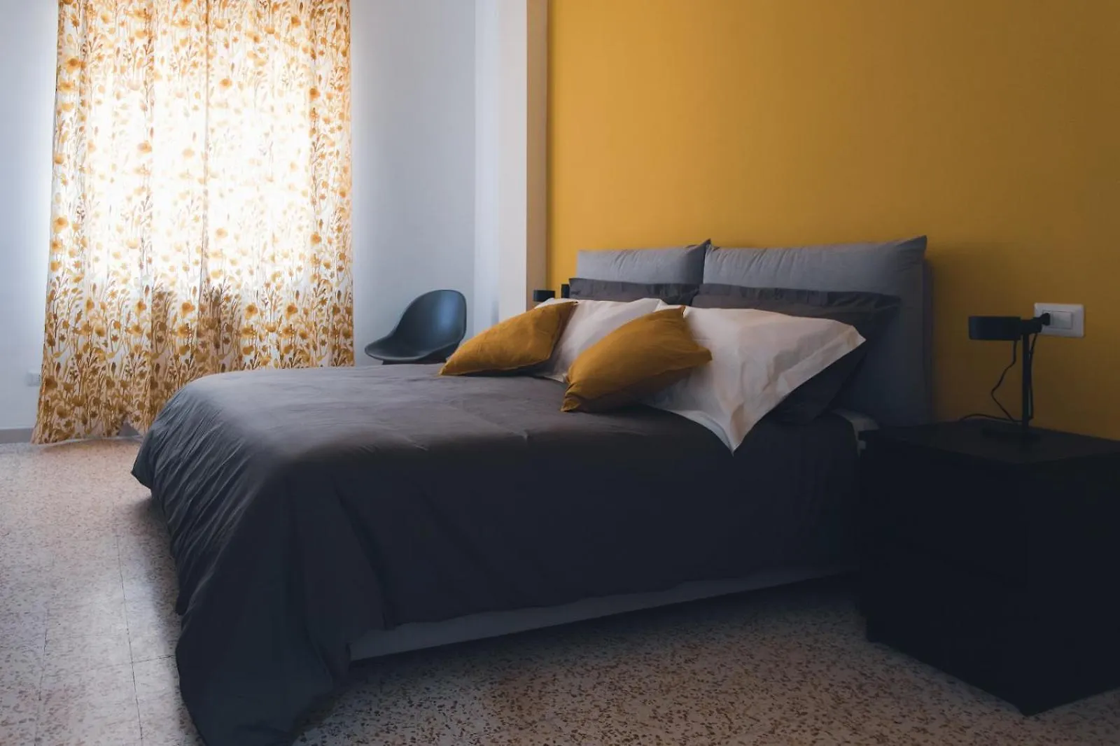 La Casa Tra I Monumenti Apartment Naples